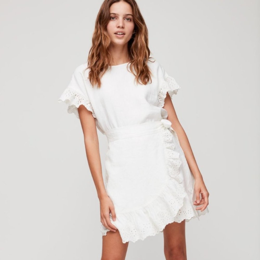 Aritzia Wilfred La Boheme Ninette Linen Wrap Dress